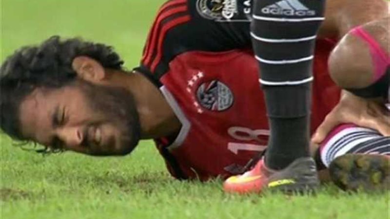 الأهلي يخاطب ثلاثة