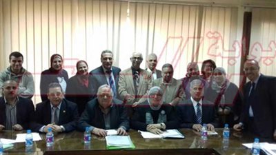 رئيس لجنة التعليم ببيت العائلة المصرية يوجه بالتواصل بين لجان التعليم بالمحافظات باللجنة الرئيسية