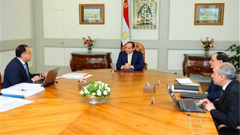 السيسي يستعرض الموقف