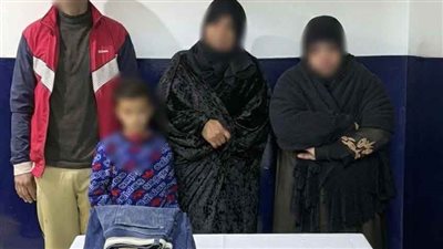 ضبط 3 أشخاص وطفل لسرقتهم بضائع من محل بدمياط