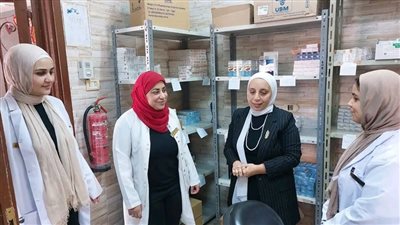 وكيل وزارة الصحة بالإسماعيلية تتفقد عيادة الجلدية وتشيد بانتظام العمل وارتفاع معدل التردد اليومي