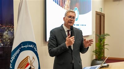 التزام قطاع البترول بالاستمرار في خفض مستحقات الشركاء الأجانب المتأخرة وصولًا إلى سدادها بالكامل