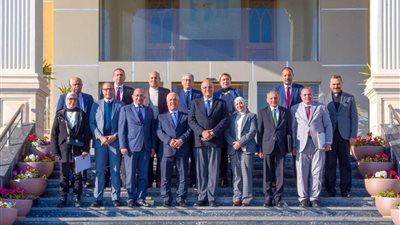 محافظ الإسكندرية يلتقي رئيس الهيئة الوطنية للصحافة ورؤساء مجالس إدارات صحف الأهرام والأخبار والجمهورية