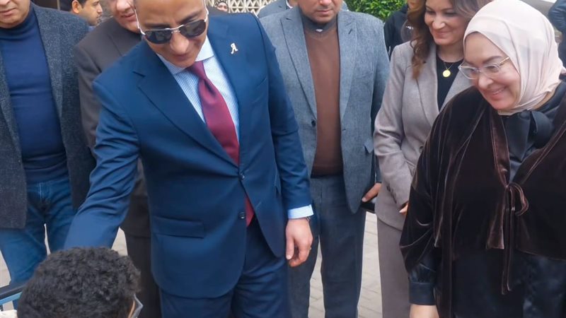 جانب من مراسم التسليم