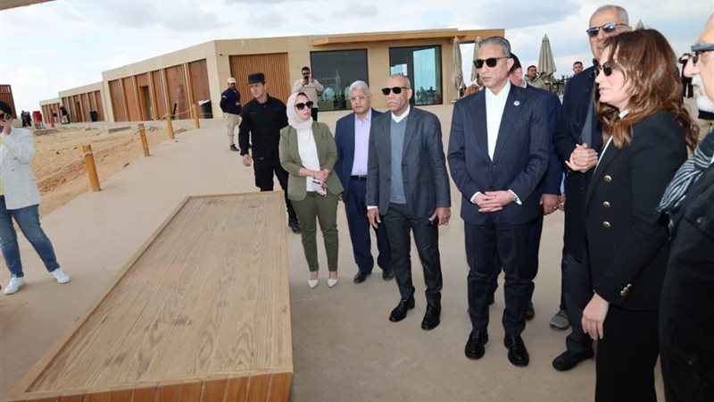 جانب من مراسم تسليم