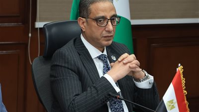 محافظ الجيزة يعقد أول لقاء أسبوعي مع المواطنين