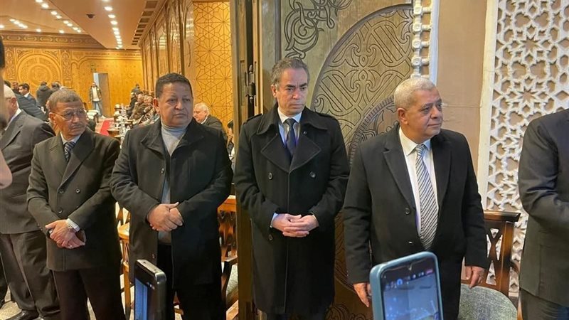 الكاتب والإعلامي