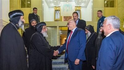 وفد من الكنيسة الإنجيلية يهنئ محافظ الإسكندرية بمنصبه