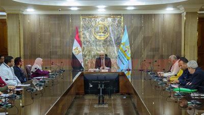 تسهيل إجراءات تراخيص المحال العامة بكفر الشيخ