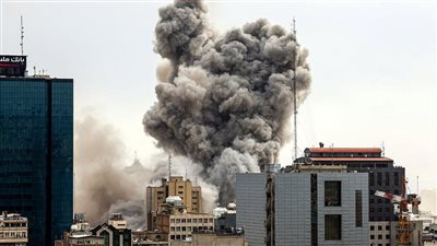 انفجارات تهز طهران.. وجيش الاحتلال يحذر الإيرانيين بإخلاء عدة مناطق