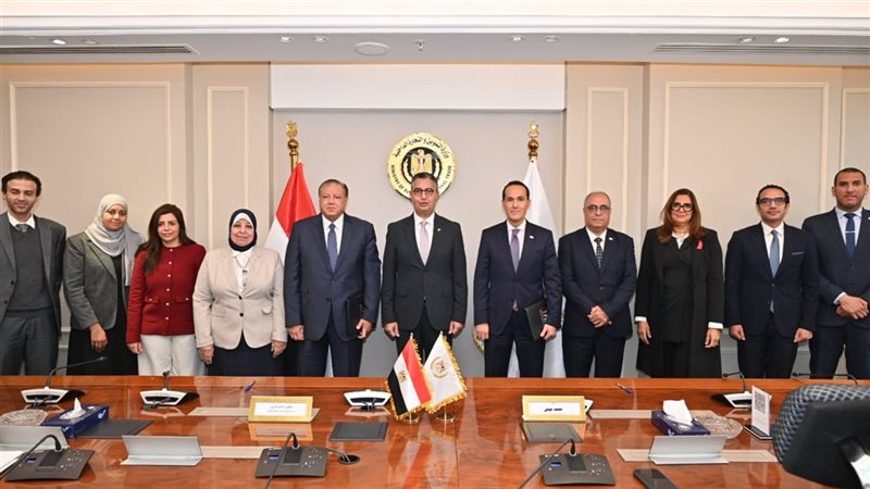 عقب هذا اللقاء