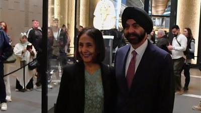 رئيس مجموعة البنك الدولي وحرمه يزوران المتحف المصري الكبير