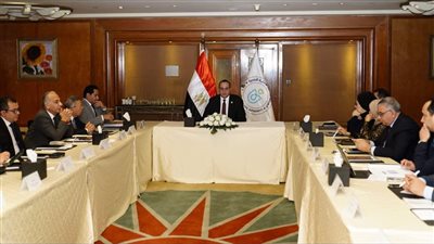 الهيئة العامة للرعاية الصحية تبحث تطوير الخدمات وضمان توافر الأدوية لـ6 أشهر