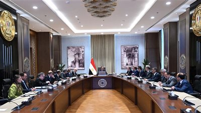 رئيس الوزراء يتابع تداعيات التصعيد العسكري بالمنطقة وتأثيراته في سلاسل الإمداد العالمية