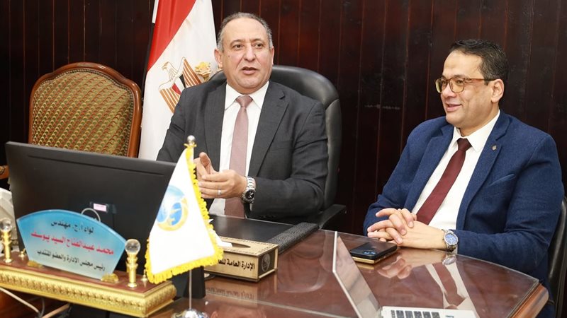 رئيس الشركة ووكيل