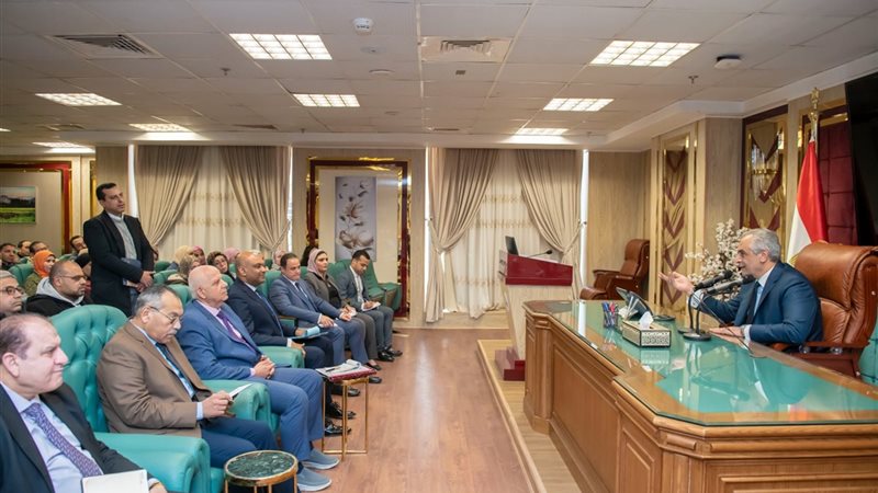 وزير الإنتاج الحربي