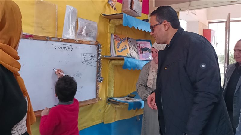 وكيل الوزارة خلال