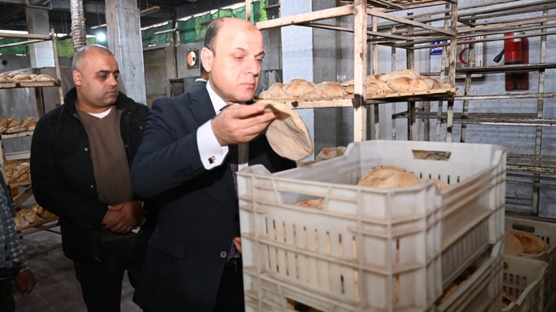 محافظ الغربية بمجمع