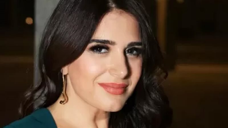 الفنانة ميرنا وليد