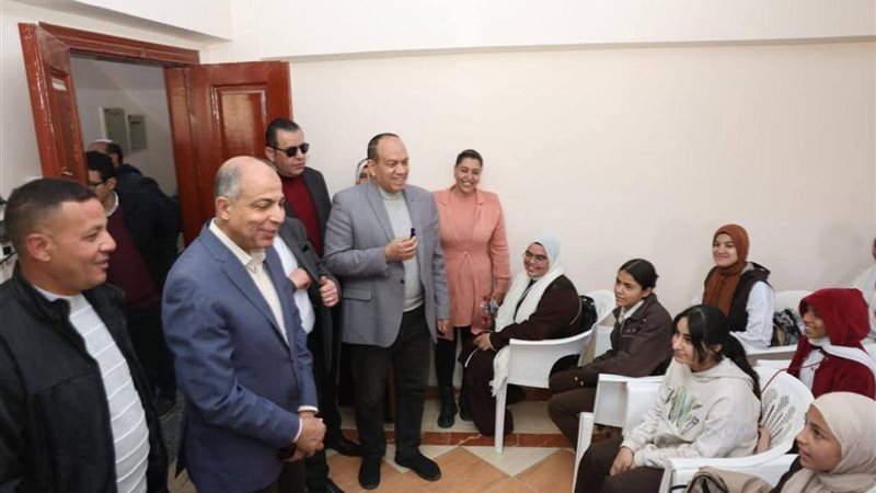 محافظ المنيا يحتفل