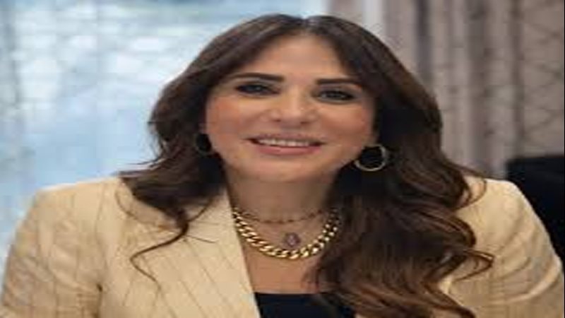 وزيرة الإسكان  المهندسة