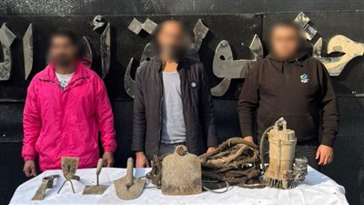 ضبط 3 أشخاص لقيامهم بالتنقيب عن الآثار بالقاهرة