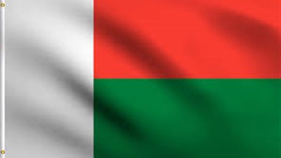 رئيس مدغشقر يعلن حل الحكومة 