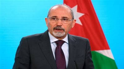 الصفدي يبحث مع نظرائه من بروناي وسنغافورة وإستونيا تداعيات التصعيد الإقليمي 