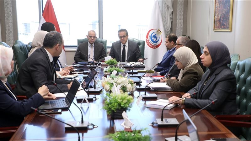 اجتماع وزيرا الصحة