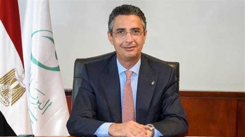 الدكتور شريف فاروق