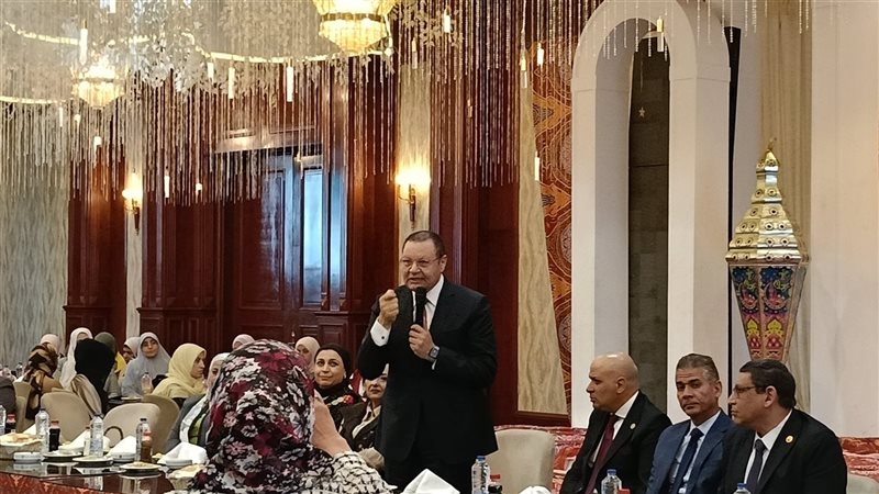 خلال كلمة د. أحمد