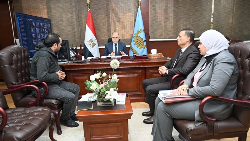 محافظ الغربية خلال