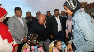 بحضور المحافظ.. قصور الثقافة تختتم ليالي رمضان بالسويس 