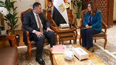 د. منال عوض تتابع مع محافظ دمياط المشروعات الاستثمارية والملفات التنموية 