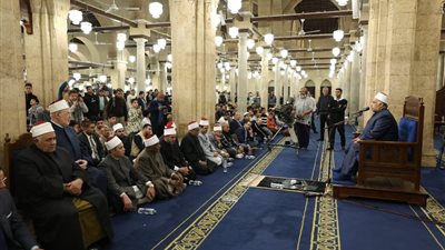 درس التراويح بالجامع الأزهر يوضح فضل الهبة وعطاء الله لعباده