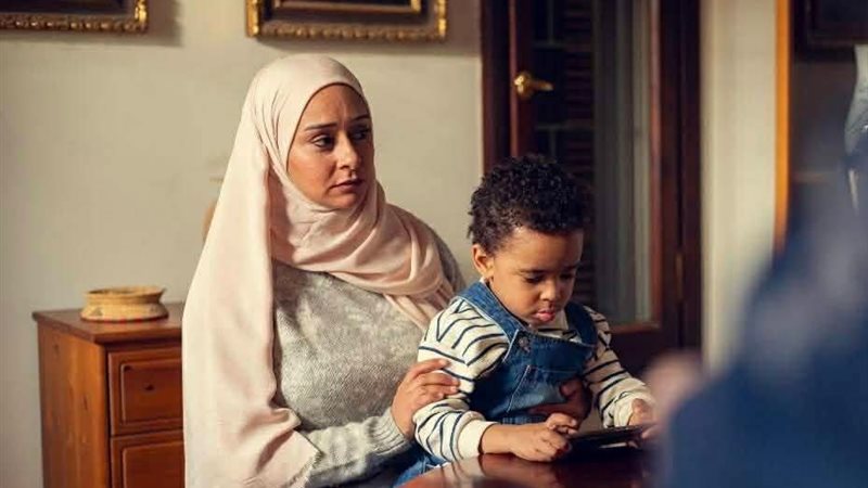 الفنانة أيه الأبنودي