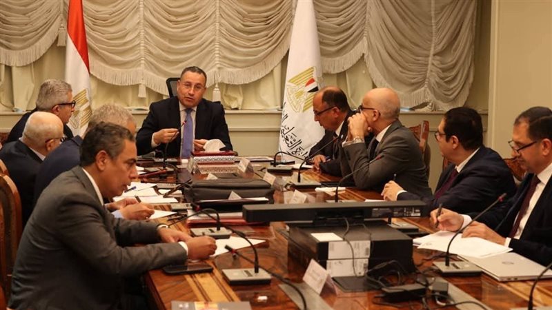 وزير التعليم خلال