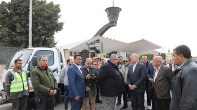 محافظ القاهرة يتفقد جاهزية معدات الصرف الصحي لمواجهة تقلبات الطقس