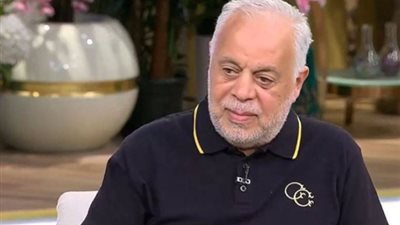 أشرف زكي يرفض دخول مشاهير التيك توك في الأعمال الفنية 