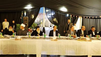 محافظ المنيا يشارك أعضاء البرلمان والقيادات التنفيذية إفطارًا جماعيًا
