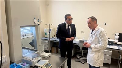 وزير الصحة يزور مركز «دميتري روجاتشيف» الروسي الوطني لأمراض الدم والأورام لدى الأطفال