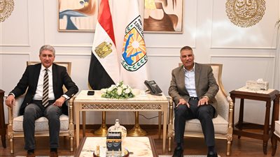 وزير السياحة يلتقي محافظ جنوب سيناء لتعزيز الحركة السياحية بشرم الشيخ