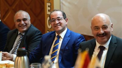 وزير المالية: ملتزمون بالتواصل المباشر مع شركائنا.. لمعالجة التحديات الضريبية والجمركية والمالية بحلول عملية