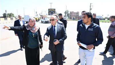 محافظ الغربية يعاين محور مصرف الزهار بعد الانتهاء من أعمال الرصف
