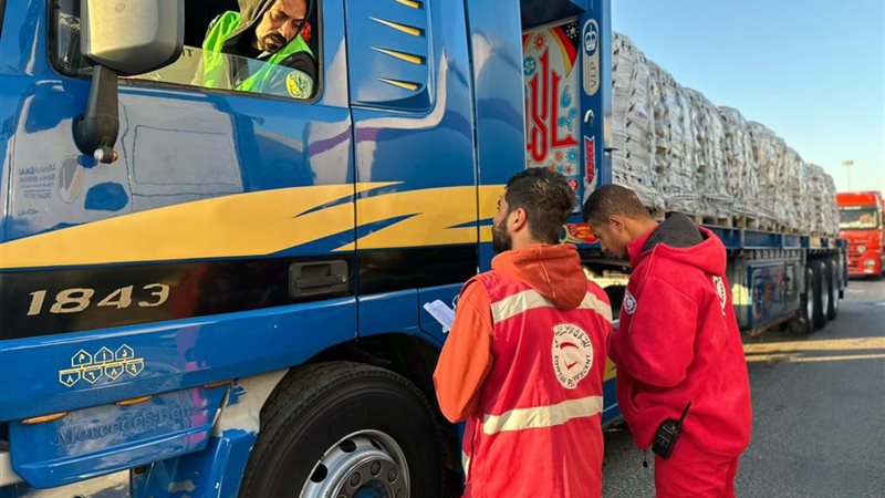 الهلال الأحمر 