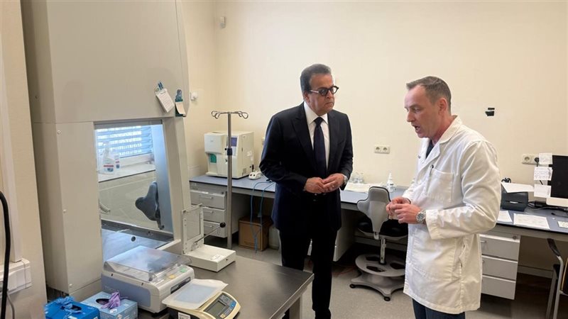 خلال الزيارة