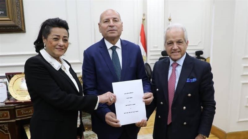 الدكتور إبراهيم صابر