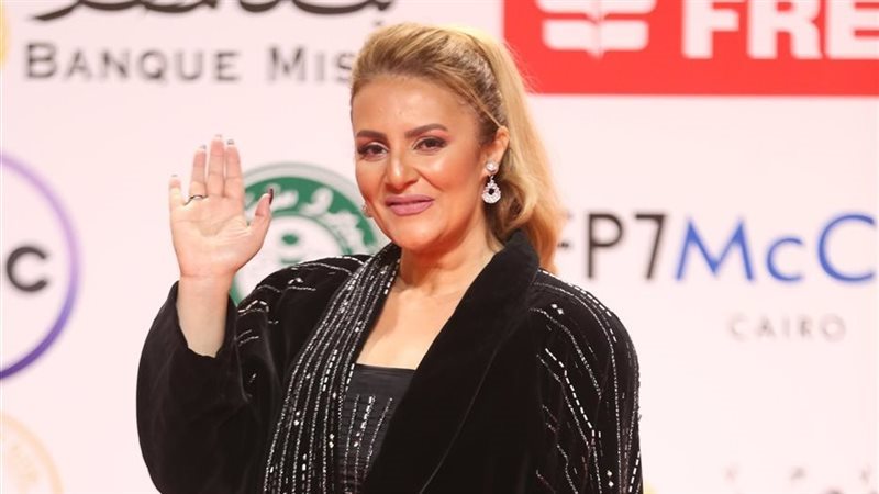 الفنانة رانيا محمود