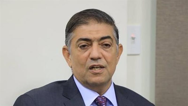 الدكتور هشام عبد