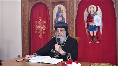 البابا تواضروس يهنئ الرئيس السيسي والمسلمين بعيد الفطر ويطلب الصلاة لأجل انتهاء الحروب